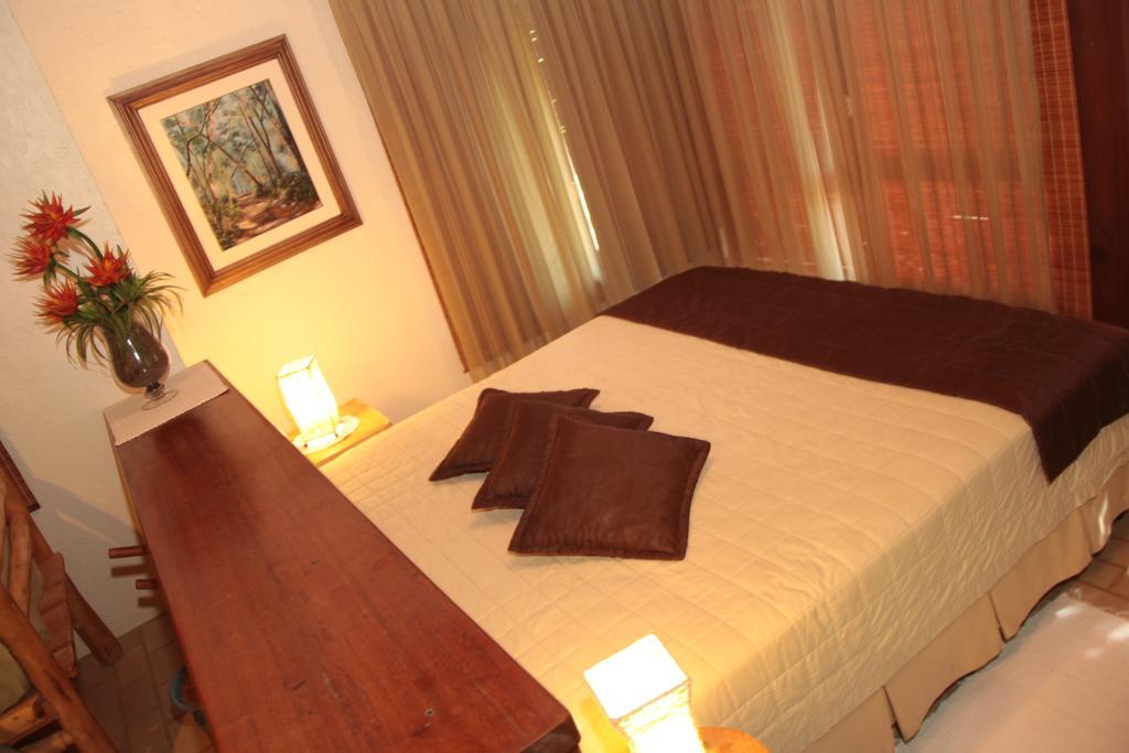 Bangalore Suites Garopaba Luaran gambar